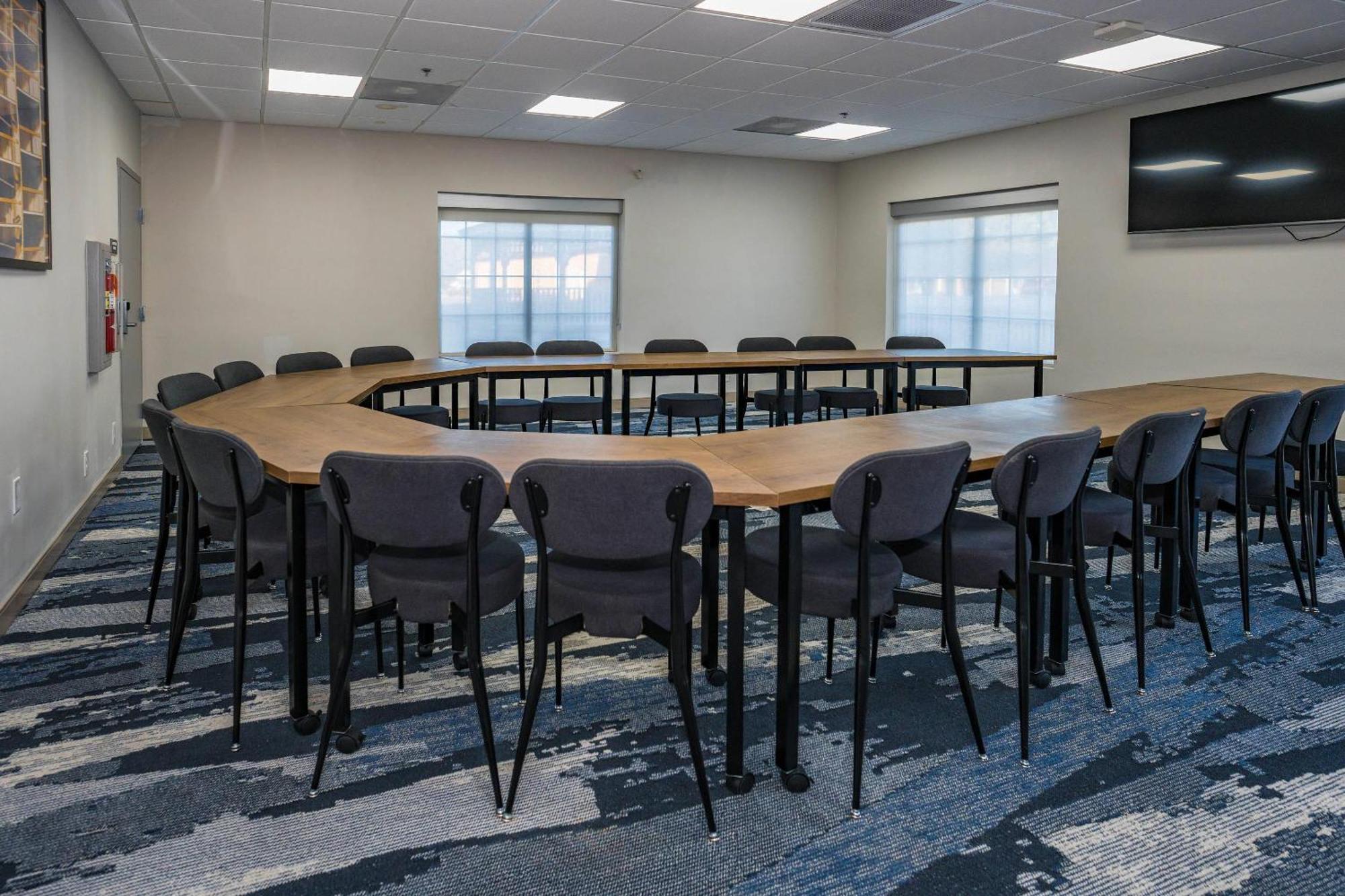 Comfort Inn & Suites River City Decatur Buitenkant foto