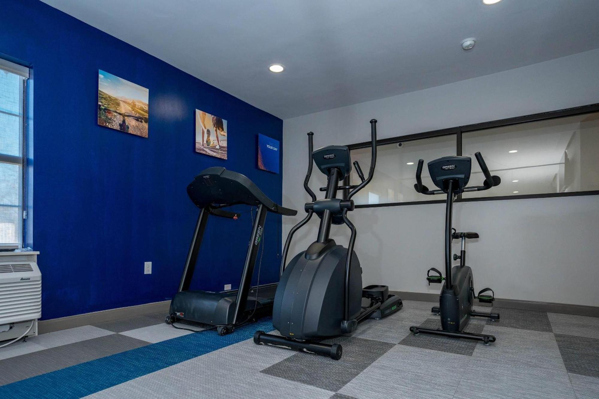 Comfort Inn & Suites River City Decatur Buitenkant foto