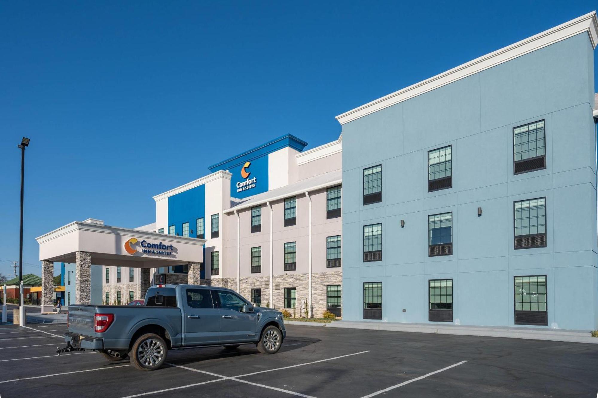 Comfort Inn & Suites River City Decatur Buitenkant foto