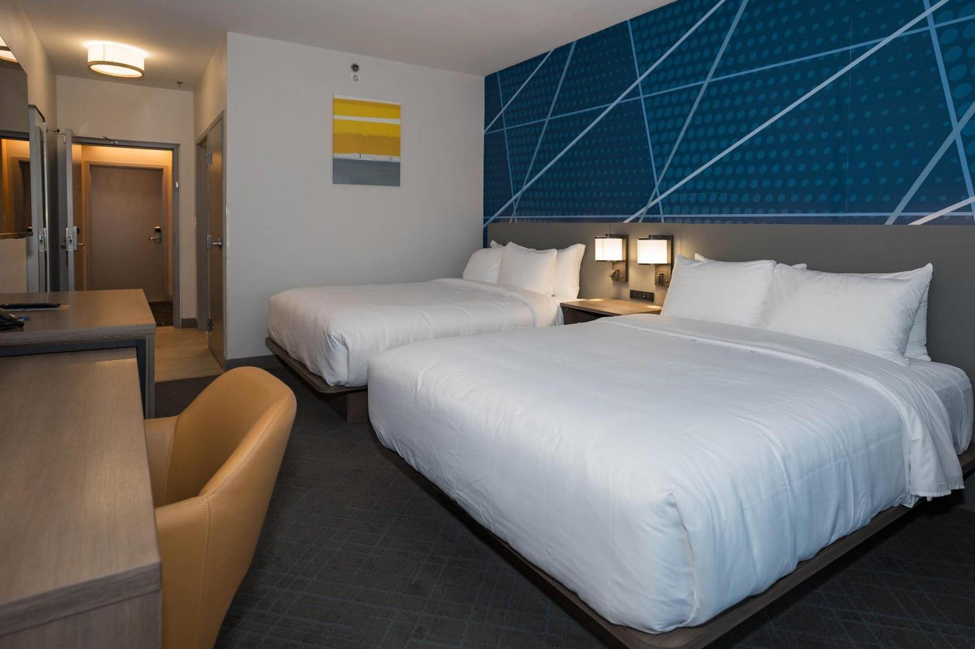 Comfort Inn & Suites River City Decatur Buitenkant foto