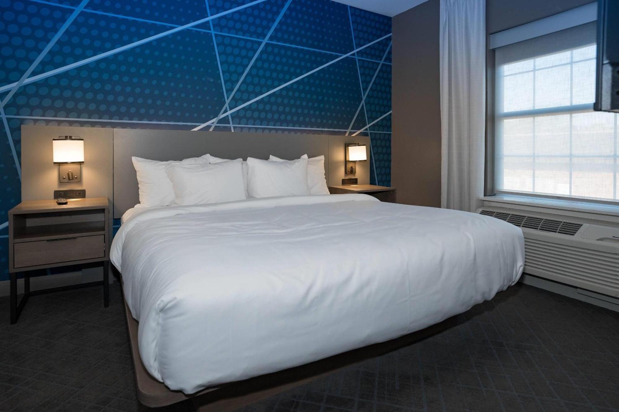 Comfort Inn & Suites River City Decatur Buitenkant foto
