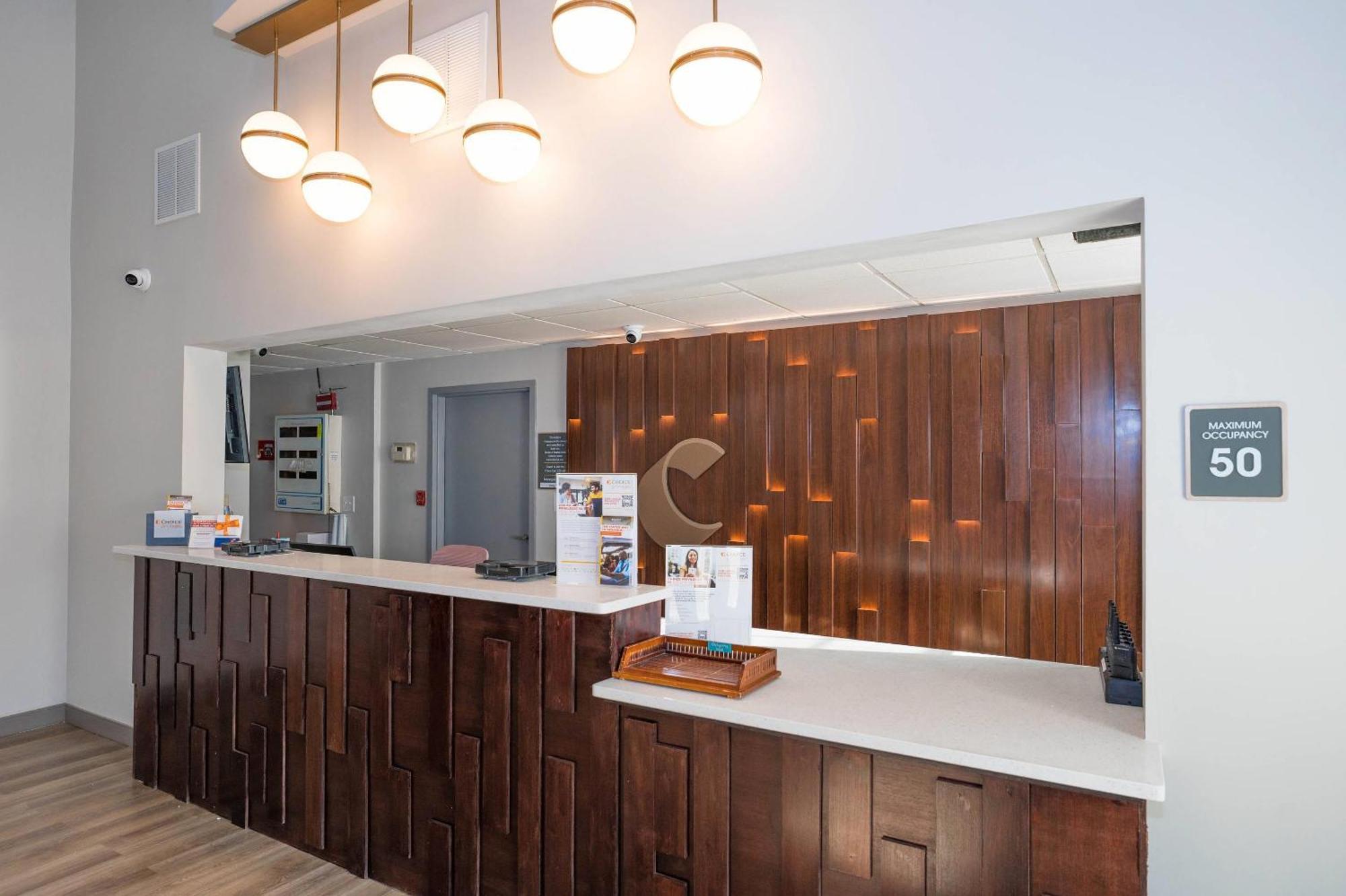 Comfort Inn & Suites River City Decatur Buitenkant foto